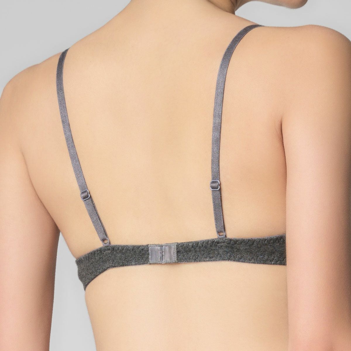 ERI]エリ ワイヤーノンパテッドブラ | L'ANGELIQUE（ランジェリーク